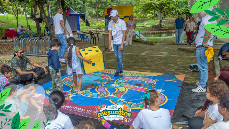 Juego de la escalera para formar en valores a niños